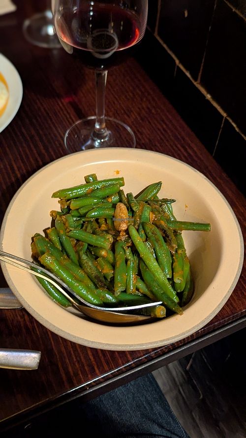  at don Fred in Newtown