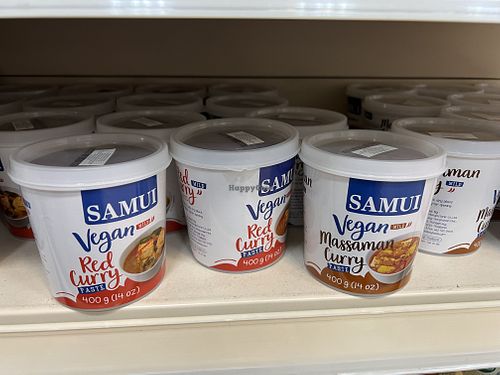   at Matthews Foods 萬富行 in Aberdeen