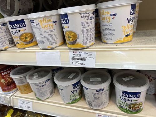   at Matthews Foods 萬富行 in Aberdeen