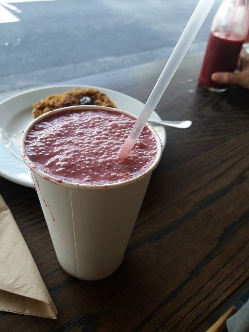Bubbly berry smoothie at UMU in Bondi Beach