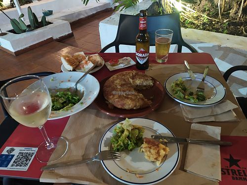 Vegan tortilla with Pico de Gallo and Jalapeños, salad of the house (vegan by request) and Bread with tomato and Garlic. Wonderful meal! at El rey de las tortillas in Tenerife