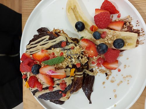 Vegan pancake with chocolate : good but a bit heavy at Lilo Brunch in Madrid