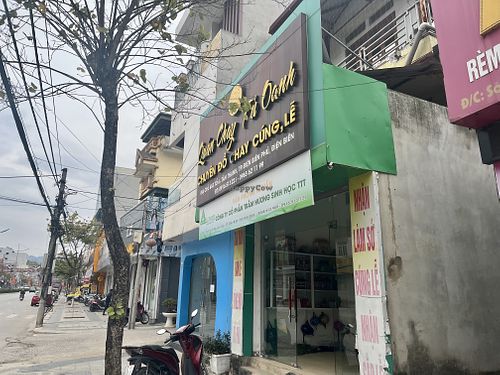 Outside of the restaurant   at Quán Chay Tú Oanh in Dien Bien Phu