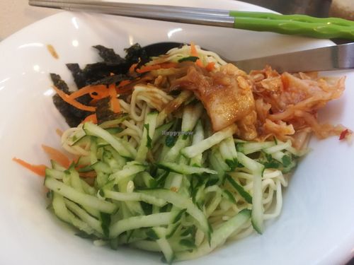 cold dry noodles with veggies and kimchi at Yi Suyuan  in Taichung