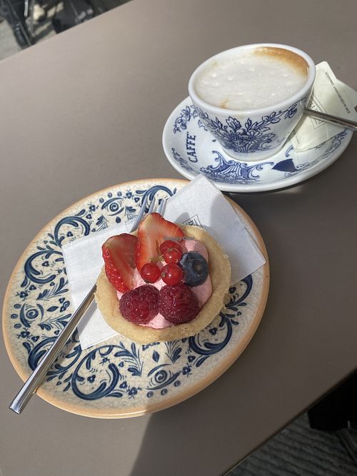 Vegan strawberry tartlette and oat milk cappuccino   at Dolci Pensieri in Florence