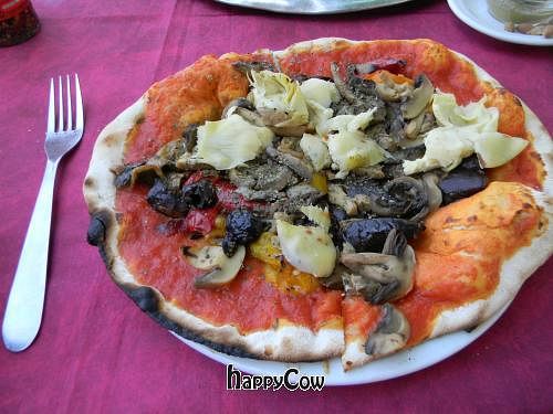 Pizza Toscana without cheese and with extra champignons at Pizzeria Le Bocconcino in Martigues