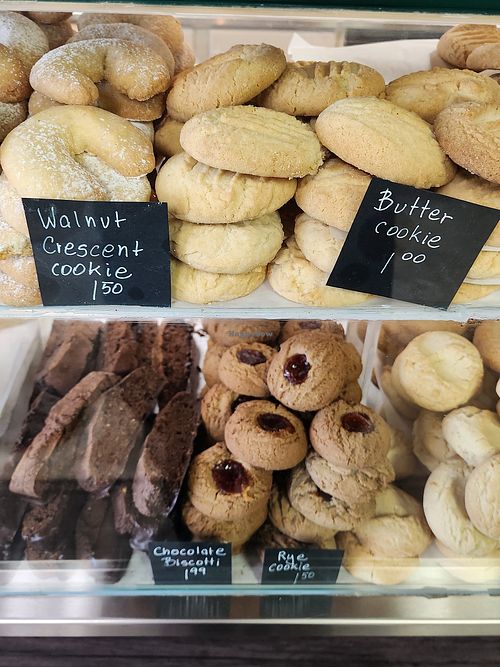 cookies at Amazing Breads & Cakes in Des Plaines