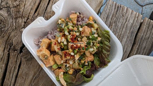  at Morning Bowls in Chatan