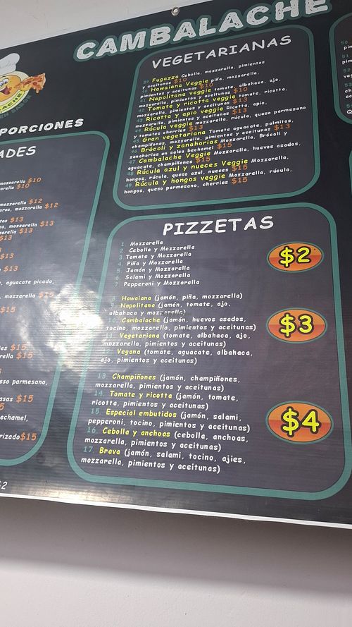 Vegetarianas & Pizzetas at Cambalache Pizza Para Llevar in Puerto Lopez