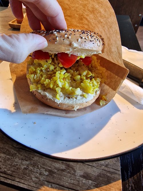 Yummy hummus roasted cauliflower bagel. Vegan at Josephine in Halle