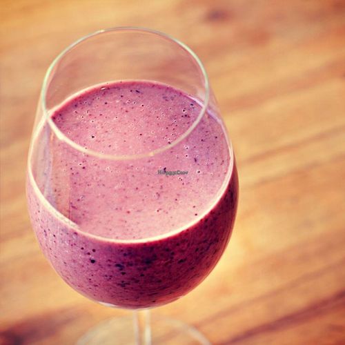 Blue Velvet vegan shake by VITA at VITA - Hipolito Yrigoyen in Buenos Aires