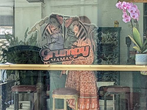 The cool logo outside at Grumpy Mamas in Monchique