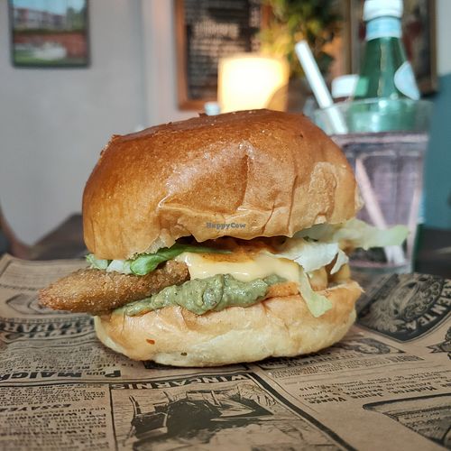 Cocorico burger at Ginsburger Vegetarian Superstar in Paris