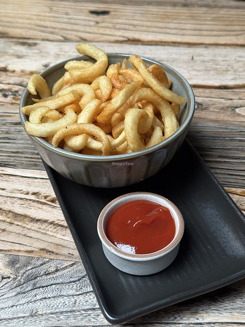 Curly friess  at The Swan in Dunedin