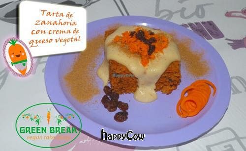 carrot cake at Green Break Vegan Shop in Madrid