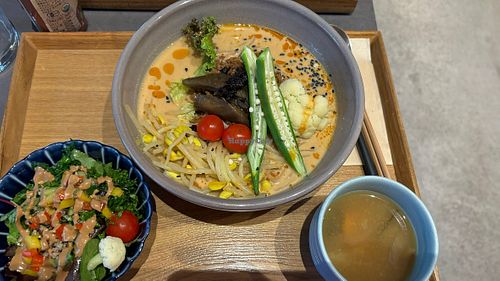 Tan tan noodles  at Bee9 in Osaka