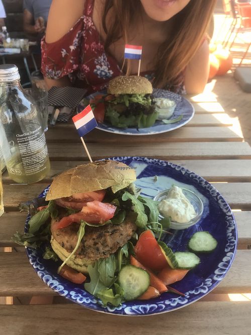 Weedburger at De Bonte Kraai in Katwijk Aan Zee