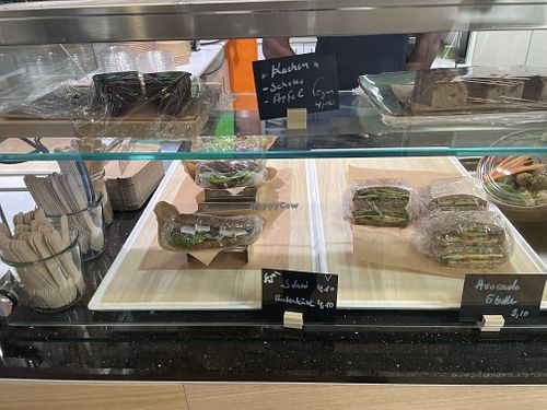 Sandwiches & cakes  at MamaVeggie  in Hannover