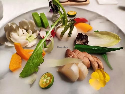 Veggies with cold ice design at King's Joy 京兆尹 in Beijing