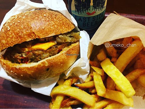 Joy side burger  at East Side Burgers in Paris