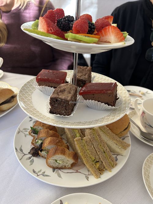 Queens tea   at Tea List in Davis