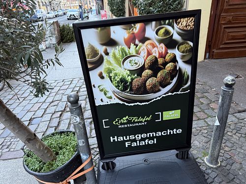 sign  at Esra in Berlin