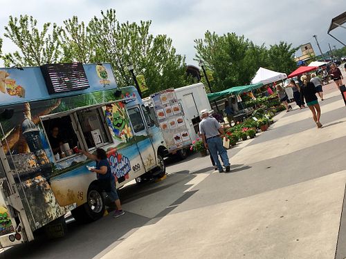 Food trucks, vendors, entertainment  at Central Park Plaza Market in Valparaiso