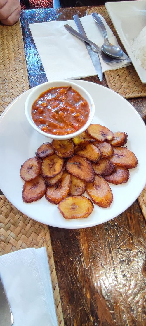 Alocó plátano macho maduro frito acompañado de la deliciosa salsa de la casa at El Rincon de Mama Eva in Rivas-vaciamadrid