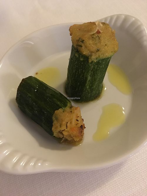 Almond pesto stuffed courgettes  at Giuly Ristorante Vegan in Viareggio