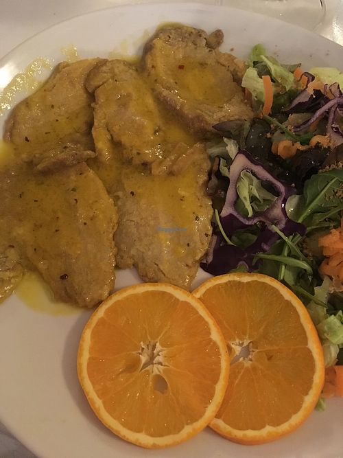 Seitan in orange sauce at Giuly Ristorante Vegan in Viareggio