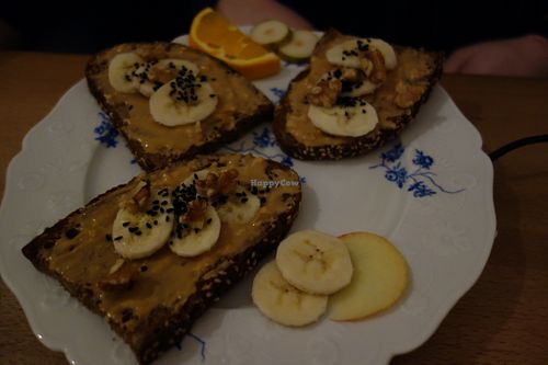 Tartine bread "Bananuss" with banana, peanut butter, walnut, and sesame) (vegan) at Thonet in Saarbrucken