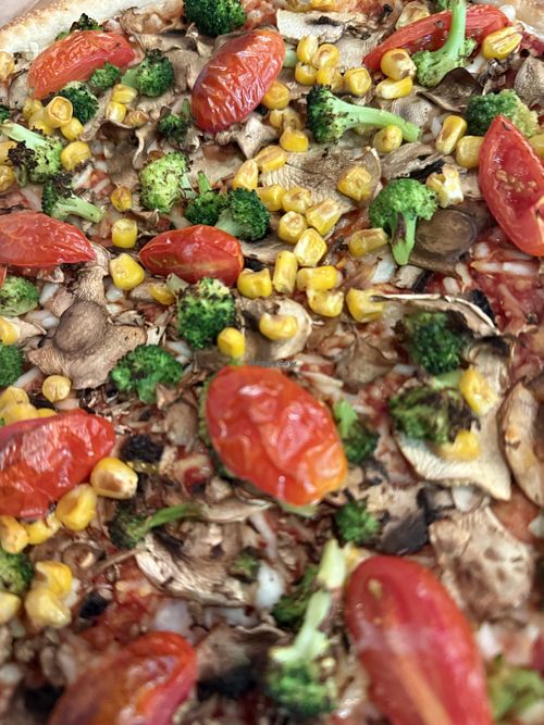 vegan pizza  at Domino's Pizza in Meissen