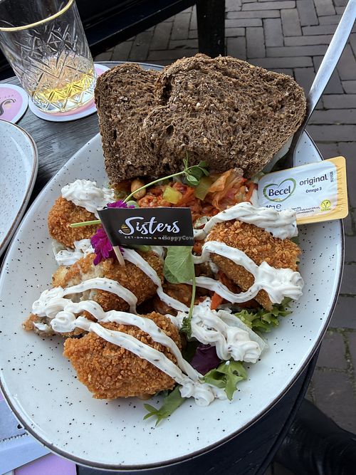 Salad with mushroom croquettes   at Sisters Emmen in Emmen