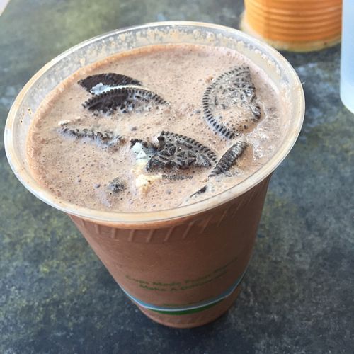 chocolate Oreo shake at Healthy Junk in Anaheim