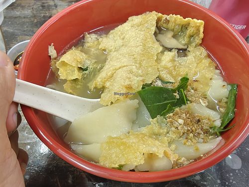 Mee hoon kueh at Qin Zhen Vegetarian Restaurant - 情真素食馆 in Senai