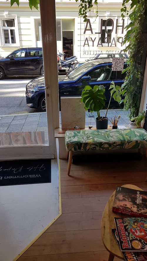  at Hola Papaya Tattoo Atelier in Munich