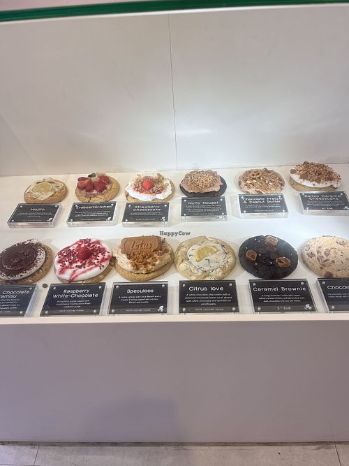 At least 5 vegan options   at Cookie Couture in Cologne