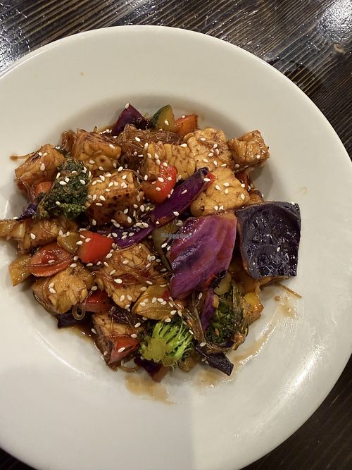 Sesame stir fry with tempeh and kelp noodles  at Sunflower Cafe in Mobile
