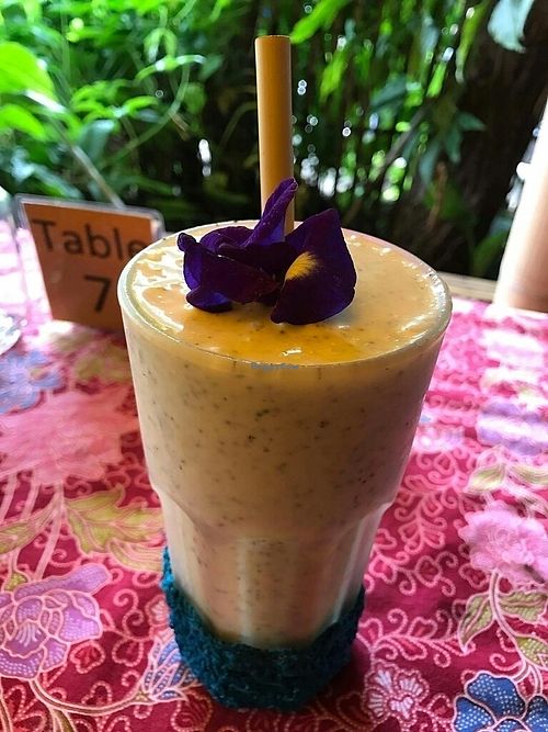 forget the name of this smoothie  at Earth Tone in Pai