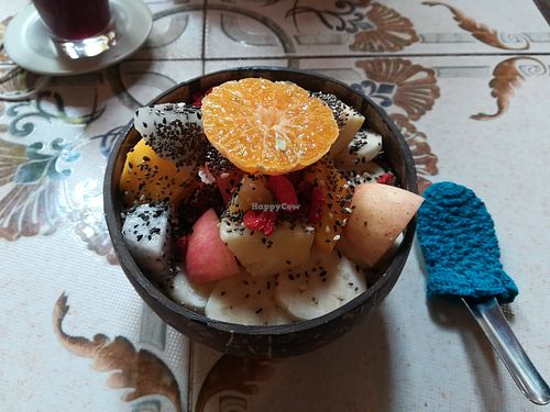 Orange smoothie bowl at Earth Tone in Pai