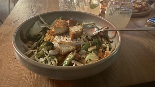 Curry Bowl.  Big enough for two to share   at Wild Food in Barcelona