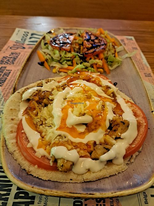 No pollo arepa at Viva Chapata in Madrid