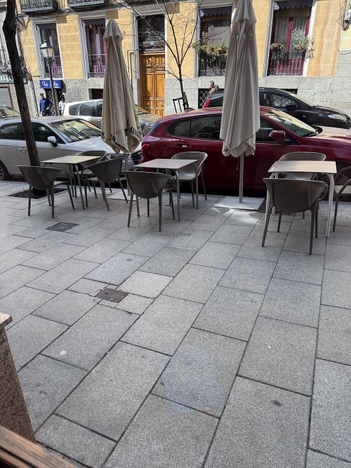 Outside seating   at Viva Chapata in Madrid