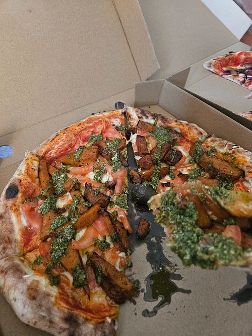 Pesto seitan goodness at Pizza Attack in Coyhaique