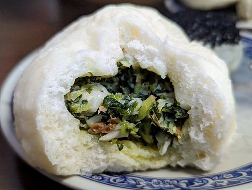 Inside the bao #Veganuary at Potherb Vegetarian Dim Sum 雪裏紅素食點心 in Taipei