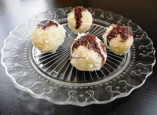 Coconut Energy Balls at Vegan Kitsch in Sofia