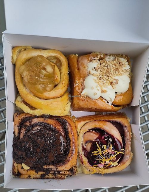 apple, carrot cake, oreo, blueberry at Cinnamood in Munich