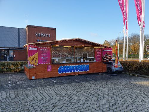 Oliebollenkraam Woonboulevard Nijmegen in 2022. at Oliebollenkraam Woonboulevard Nijmegen in Nijmegen