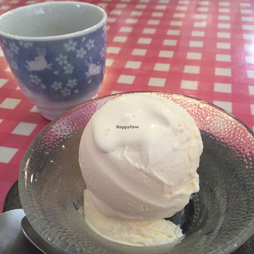 vanilla ice cream at Milk Land in Tokyo