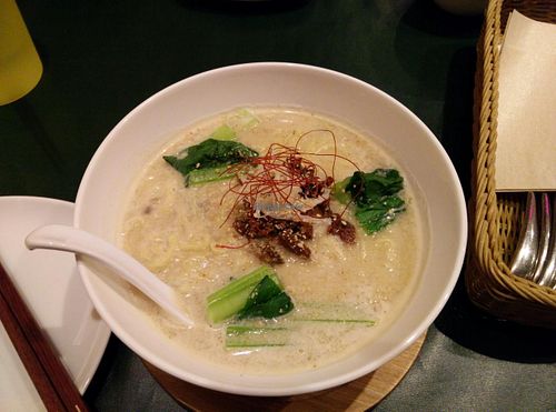 Vegan ramen A+! Creamy and flavorful  at Olu Olu Cafe in Tokyo